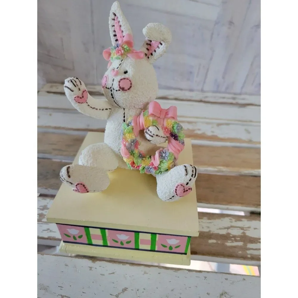 Easter Bunny musical spring decor AS IS box‎